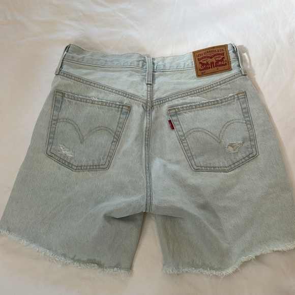 Levi Jean shorts. - Picture 2 of 4